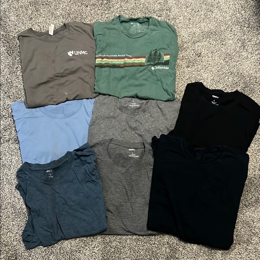 Lot of 8 Men’s Short Sleeve Tees